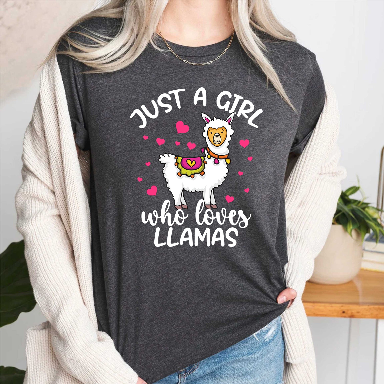 Just a Girl Who Loves LLama T Shirt