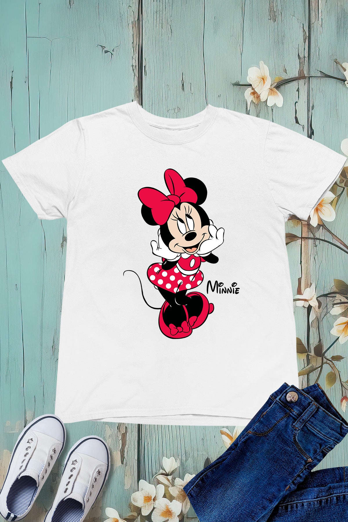 Minnie Mouse Pose T Shirts