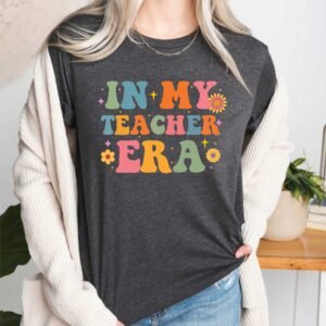 in-my-teacher-era-teacher-appreciation-retro-groovy-teacher-t-shirt
